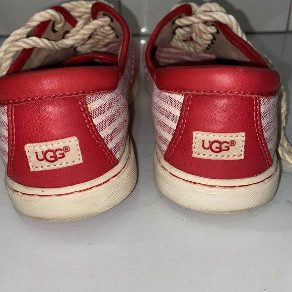 UGG red stripe sneakers - Picture 3 of 8